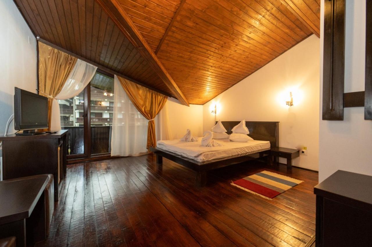 Casa Frent Hotel Predeal Exterior photo