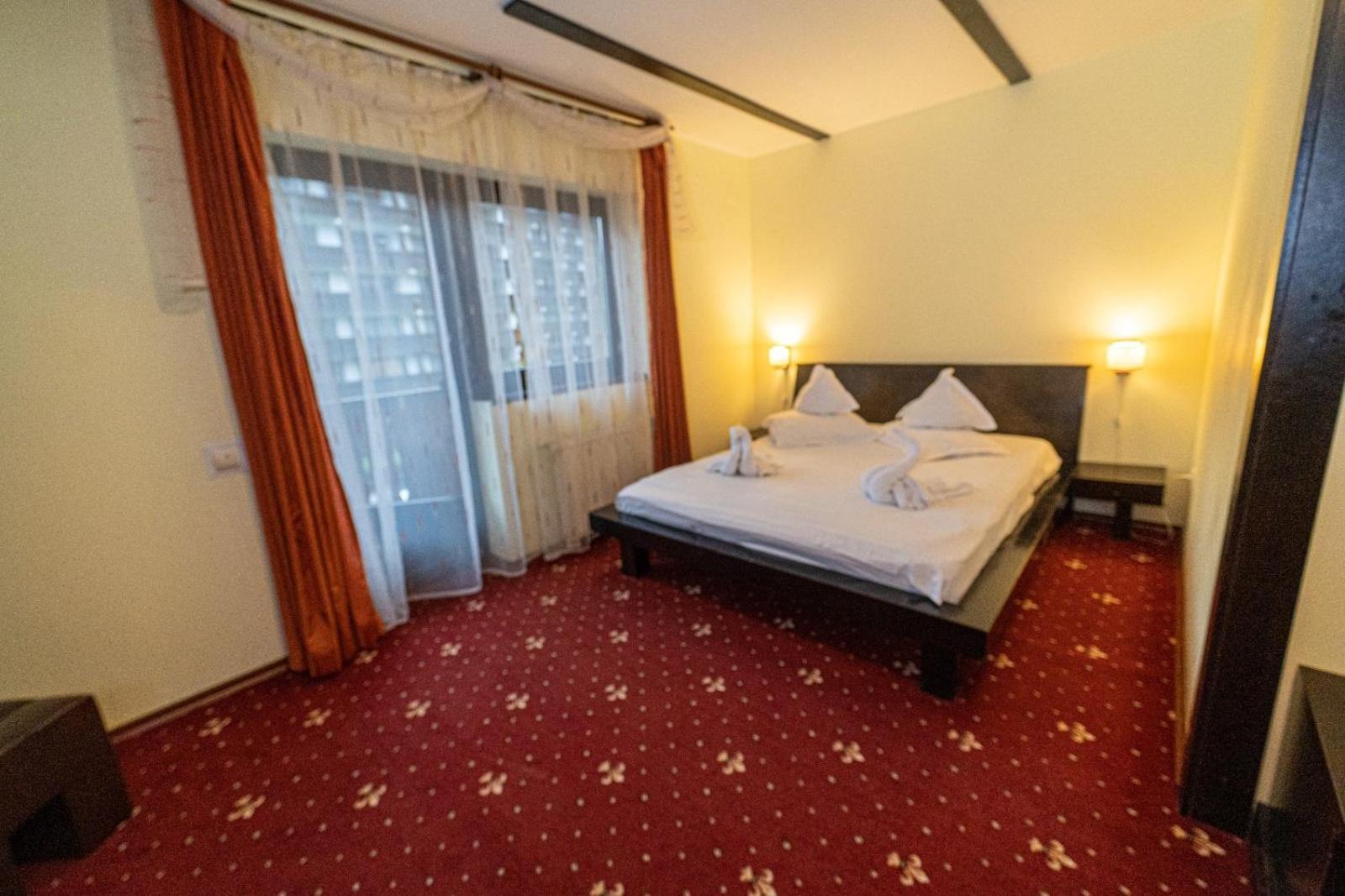 Casa Frent Hotel Predeal Room photo